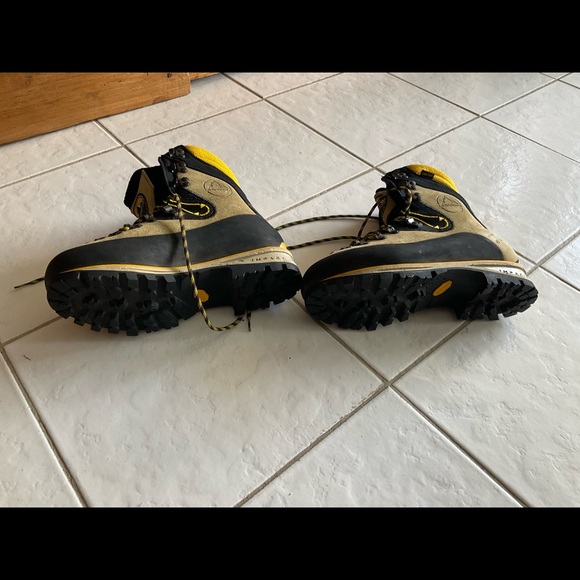 Mountaineering expeditions boots , high technology - Picture 4 of 4